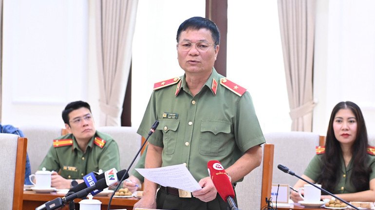 Thiếu tướng Lê Minh Mạnh, Phó Cục trưởng An ninh mạng và Phòng chống tội phạm sử dụng công nghệ cao (Bộ Công an) chia sẻ công tác bảo đảm an ninh an toàn kỳ thi.