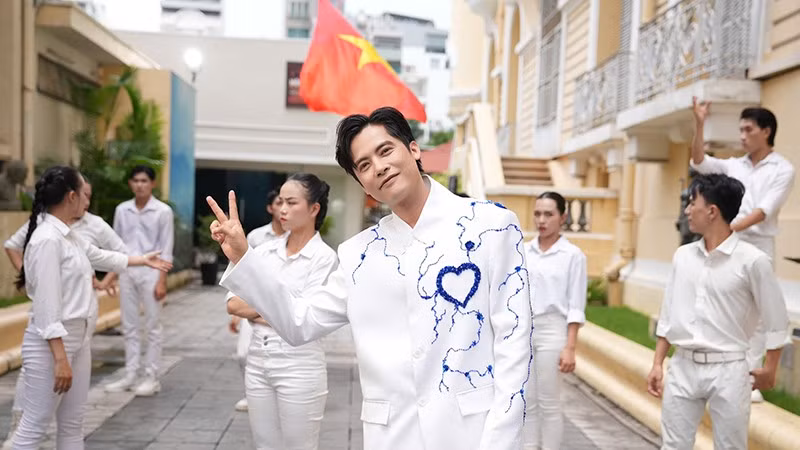 minh-sang-bts.jpg