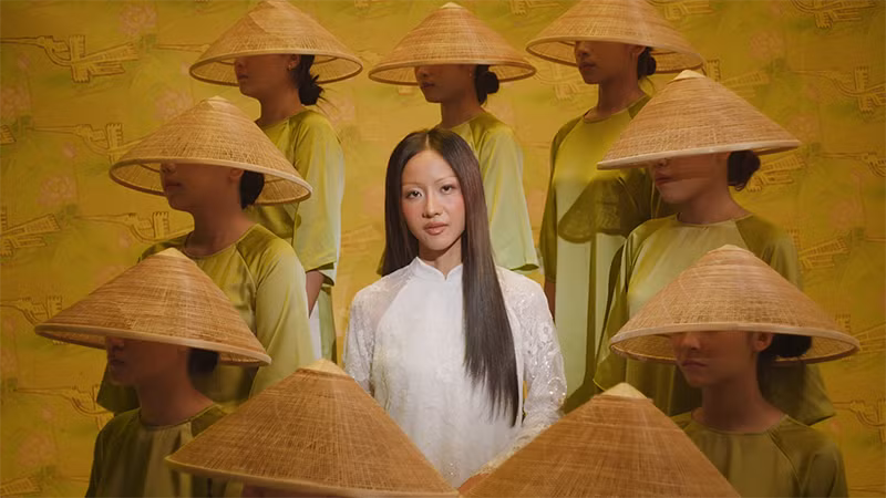 2-phan-canh-trong-mv.png