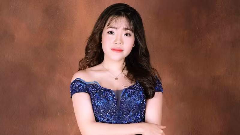 phan-hong-diu-soprano.jpg