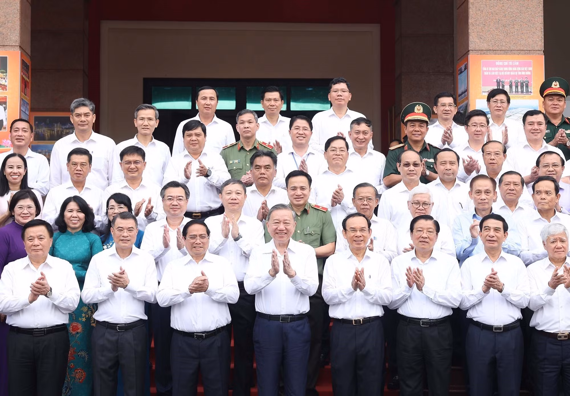 vna-potal-tong-bi-thu-to-lam-va-doan-cong-tac-trung-uong-lam-viec-voi-ban-thuong-vu-thanh-uy-thanh-pho-ho-chi-minh-tinh-ba-ria-vung-tau-va-binh-duon-8098101.jpg