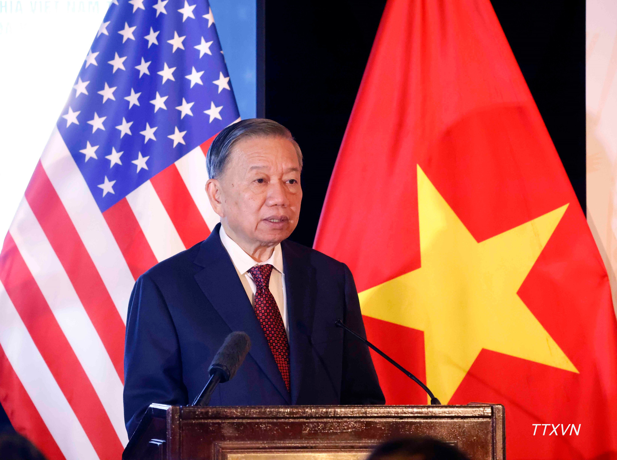 Tổng B&iacute; thư, Chủ tịch nước T&ocirc; L&acirc;m ph&aacute;t biểu tại cuộc gặp những người bạn Hoa Kỳ . (Ảnh: TTXVN)
