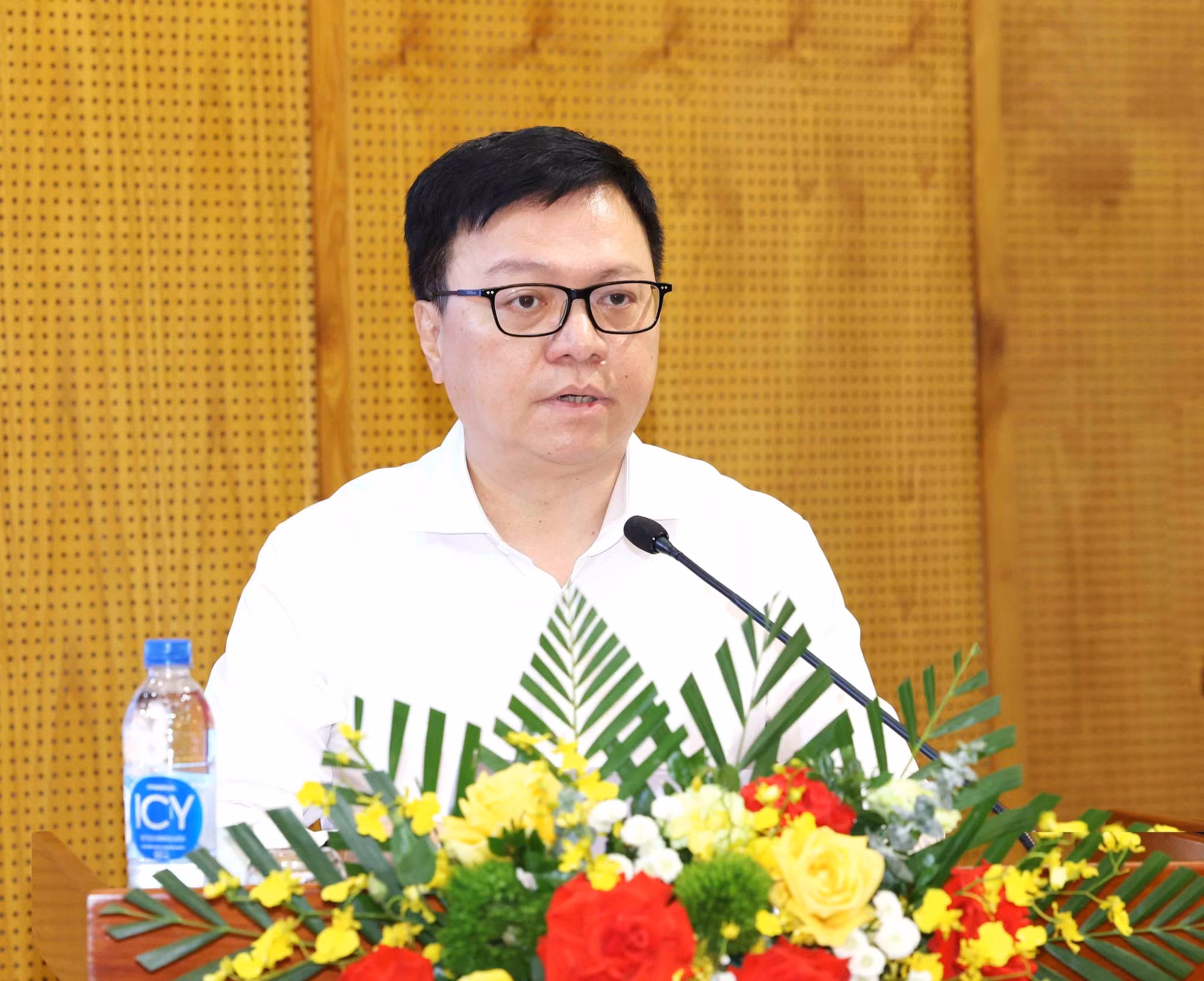 vna-potal-hoi-nghi-toan-quoc-nghien-cuu-hoc-tap-quan-triet-va-trien-khai-thuc-hien-nghi-quyet-dai-hoi-xiv-cua-dang-cho-cac-co-quan-bao-chi-xuat-ban-va-8687841.jpg
