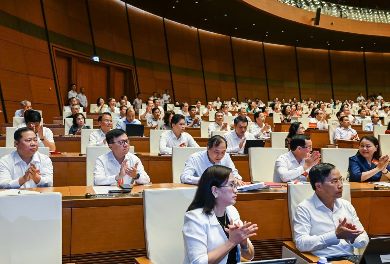 Các đại biểu tham dự Hội nghị toàn quốc nghiên cứu, học tập, quán triệt và triển khai thực hiện một số Nghị quyết, Chỉ thị của Bộ Chính trị. (Ảnh: DUY LINH)
