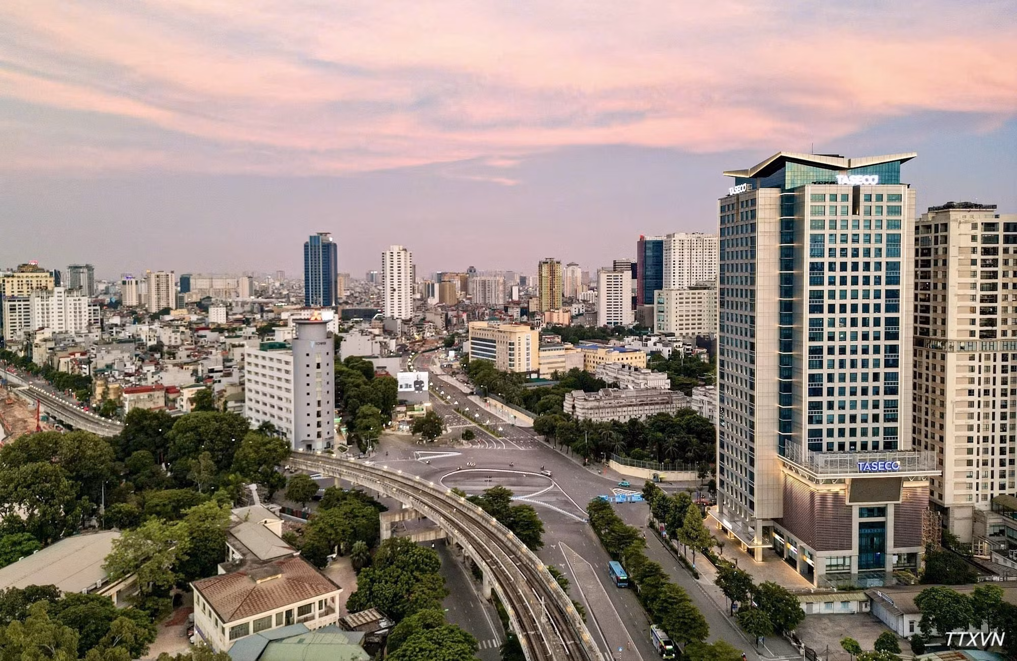 vna-potal-thong-xe-ky-thuat-duong-vanh-dai-1-doan-hoang-cau-voi-phuc.jpg