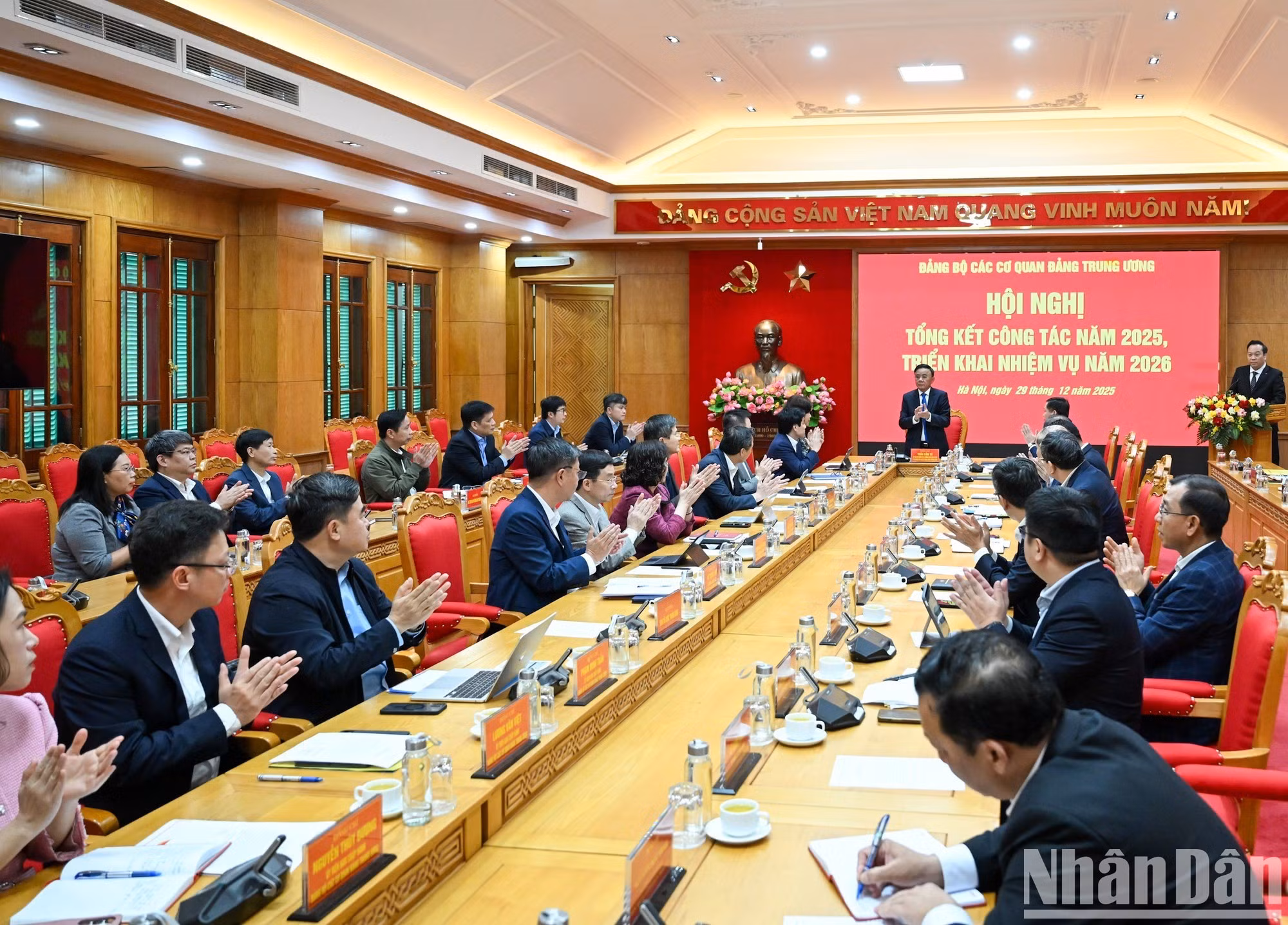 ndo-br-bnd-2110.jpg