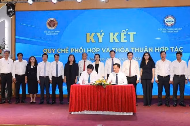Hội Doanh nhân tỉnh Phú Thọ và Hiệp hội Doanh nghiệp tỉnh Thanh Hóa đã ký kết biên bản ghi nhớ hợp tác về xúc tiến thương mại và đầu tư.