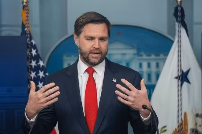 Phó Tổng thống Mỹ JD Vance phát biểu tại cuộc họp báo ở Nhà trắng, Washington, D.C. (Ảnh: THX)