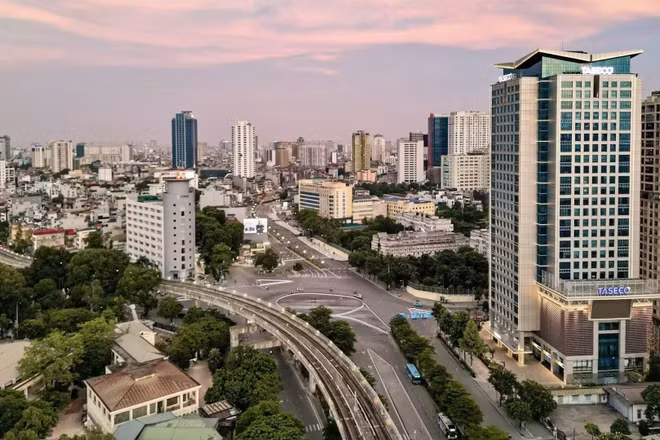 Hà Nội điều chỉnh phương án tổ chức giao thông trên tuyến đường Vành đai 1, đoạn Hoàng Cầu-Voi Phục từ 9/10. (Ảnh: TTXVN)