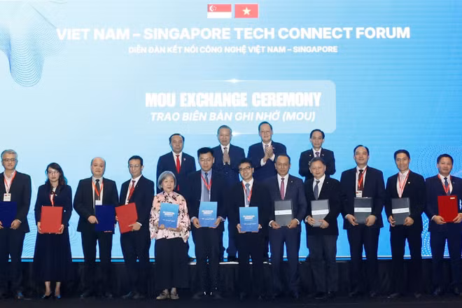 Các thỏa thuận đánh dấu bước tiến mới của Vietnam Airlines trong chiến lược mở rộng hợp tác quốc tế, thúc đẩy chuyển đổi số và nâng cao trải nghiệm khách hàng trên toàn bộ hành trình dịch vụ.