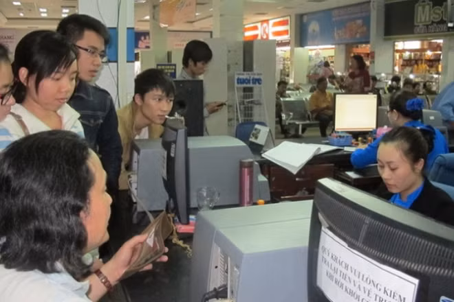 Mùa thi năm 2026, ngành đường sắt triển khai chương trình ưu đãi giảm 10% giá vé tàu khách trên tất cả các tuyến đối với học sinh tham dự kỳ thi tốt nghiệp Trung học phổ thông và các kỳ tuyển sinh vào các trường đại học, học viện, cao đẳng, trung học chuyên nghiệp và cơ sở giáo dục nghề nghiệp.