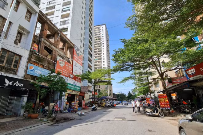 Dãy nhà liền kề thuộc Khu đô thị Văn Khê mở rộng.