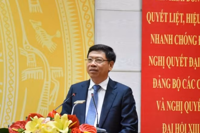 Theo sự phân công của Bộ trưởng Xây dựng, Thứ trưởng Xây dựng Nguyễn Xuân Sang đảm nhiệm vai trò Tổ trưởng Tổ soạn thảo xây dựng Nghị định về thuyền viên hàng hải.