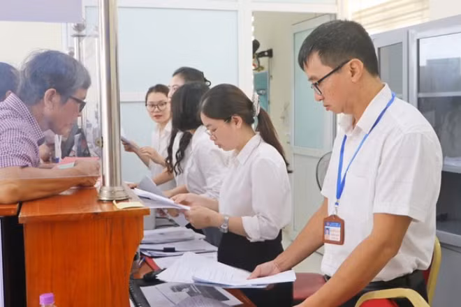 Bộ Xây dựng thực hiện cắt giảm, đơn giản hóa quy định liên quan hoạt động kinh doanh nhằm tạo điều kiện cho các doanh nghiệp, nhà thầu trong lĩnh vực giao thông-xây dựng.