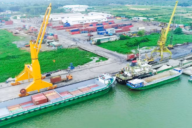 Một góc cảng Cái Cui-Cần Thơ.