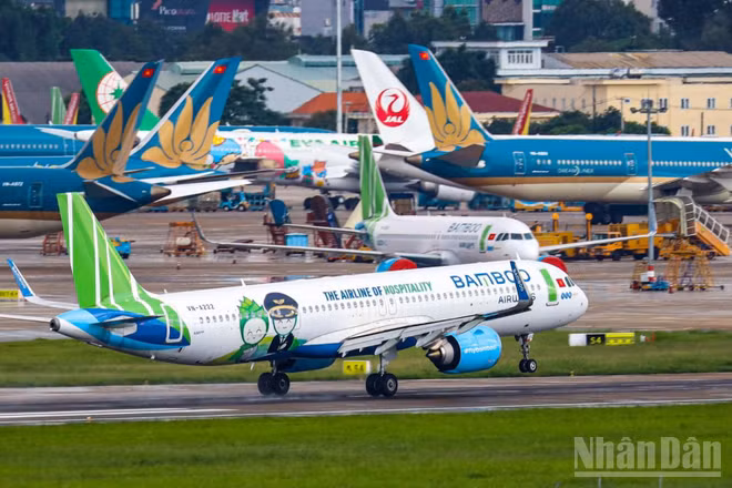 Bamboo Airways là hãng hàng không có số chuyến bay cất/hạ cánh đúng giờ nhất trong năm 2025.