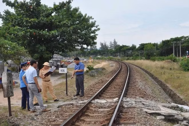Thông qua dữ liệu từ hệ thống camera và phản ánh của người dân, lực lượng chức năng đã tiếp nhận 181 trường hợp vi phạm, tổng số tiền xử phạt hơn 617,5 triệu đồng.