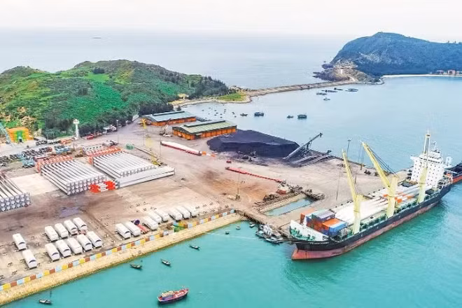 Ảnh minh họa: Cảng biển Hòn La (Quảng Trị).