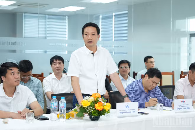 Cục trưởng Cục Đường bộ Việt Nam Bùi Quang Thái thông tin tới báo chí chiều 19/6