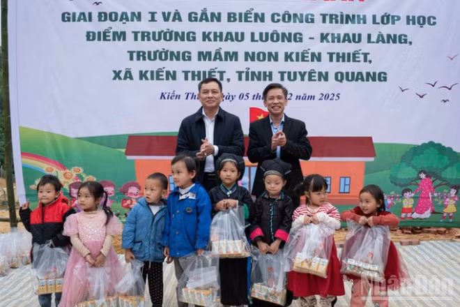 Khánh thành giai đoạn 1 điểm trường Khau Luông- Khau Làng (xã Kiến Thiết).