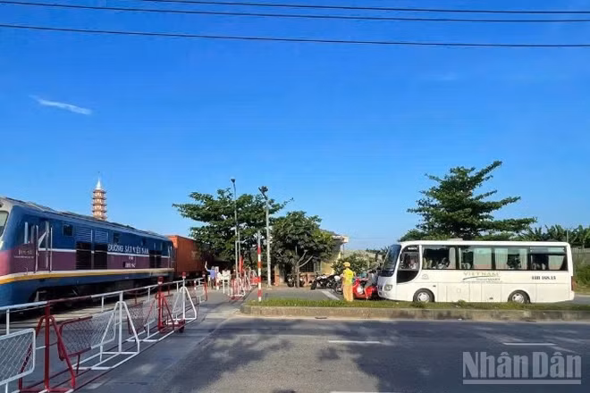 Giao thông và xây dựng là 2 lĩnh vực được cắt giảm nhiều điều kiện kinh doanh được cho là gây khó cho doanh nghiệp.