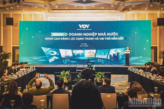 Toàn cảnh diễn đàn.