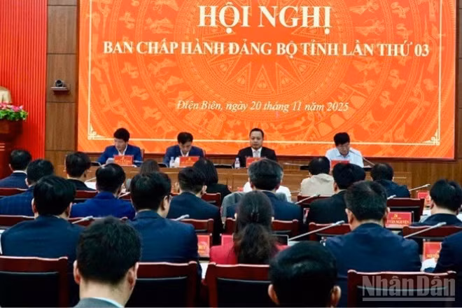 Đại biểu dự kỳ họp thứ 3 của Ban Chấp hành Đảng bộ tỉnh Điện Biên khóa 15, nhiệm kỳ 2025-2030.