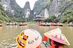 Ninh Bình hiện có 15 khu, điểm du lịch được công nhận, gần 60 khu, điểm và địa điểm có tiềm năng phát triển du lịch.