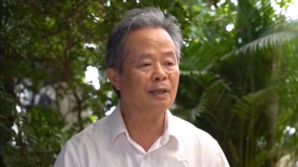 Le Professeur Pham Ngoc Trung.