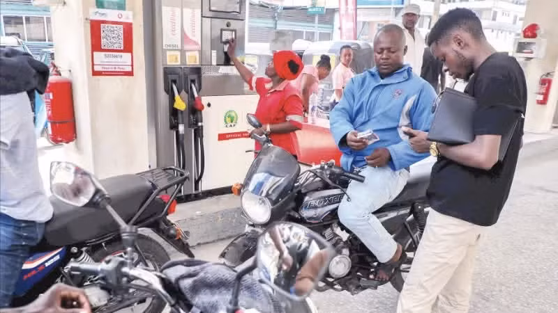 Một trạm xăng ở Dar es Salaam, Tanzania. (Ảnh: TÂN HOA XÃ)