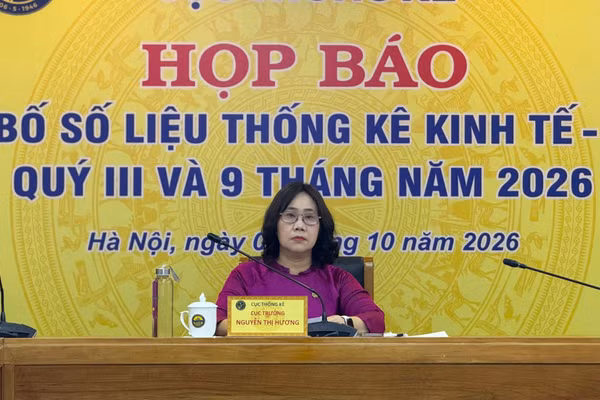 Bà Nguyễn Thị Hương, Cục trưởng Cục Thống kê, Bộ Tài chính phát biểu tại cuộc họp. (Ảnh: PV)