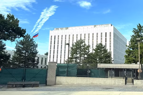 Trụ sở Đại sứ quán Nga ở thủ đô Washington D.C (Mỹ). (Ảnh: TTXVN)
