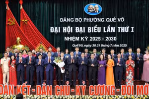 Ra mắt Ban chấp hành Đảng bộ phường Quế Võ.
