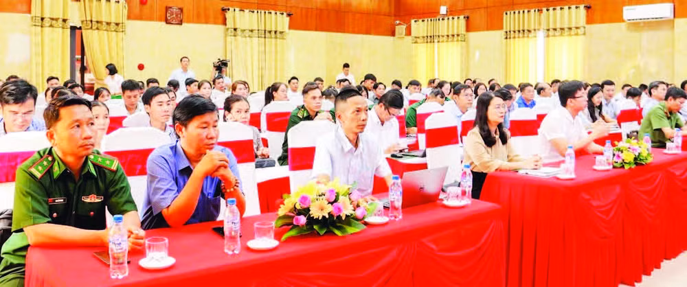 Các đại biểu tham dự hội nghị tập huấn công tác thông tin đối ngoại và truyền thông chính sách năm 2025. (Ảnh H.H)