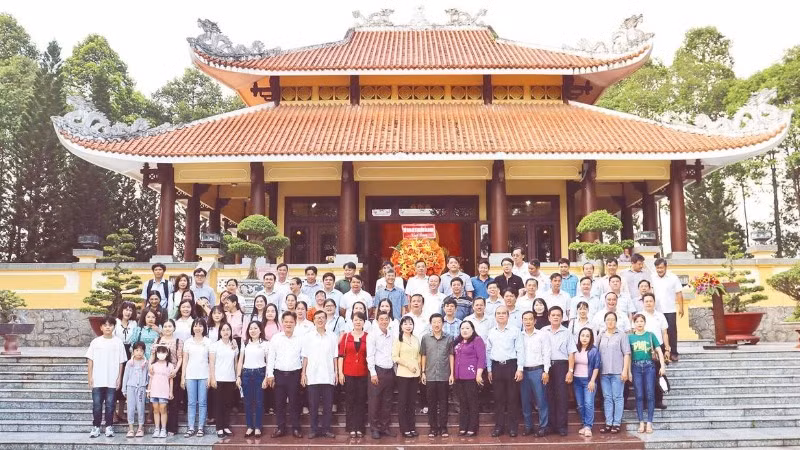 Khu lưu niệm Chủ tịch Tôn Đức Thắng - địa chỉ đỏ giáo dục truyền thống cách mạng.