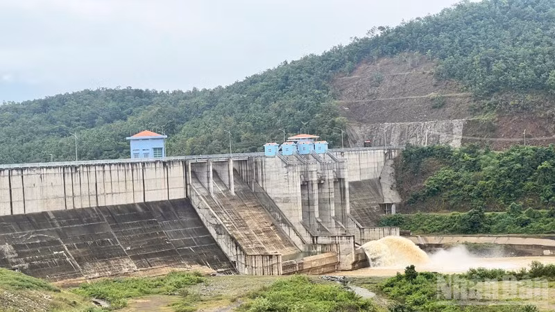 Một góc hồ chứa nước Sông Than, xã Anh Dũng, tỉnh Khánh Hòa. Ảnh: (NGUYỄN TRUNG)
