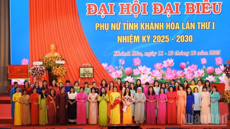 Ban Chấp hành Hội Liên hiệp Phụ nữ tỉnh Khánh Hòa khóa I, nhiệm kỳ 2025 - 2030 ra mắt tại đại hội