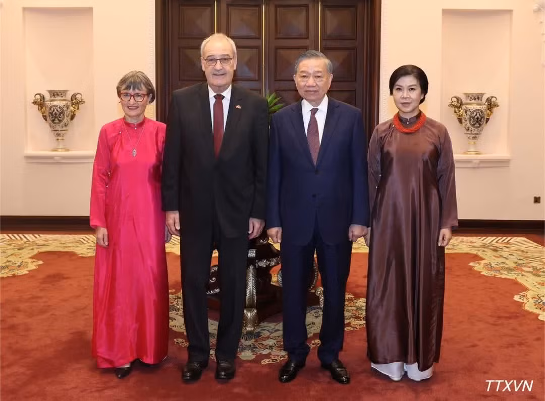 vna-potal-tong-bi-thu-chu-tich-nuoc-to-lam-va-phu-nhan-chieu-dai-tong-thong-thuy-si-va-phu-nhan.jpg