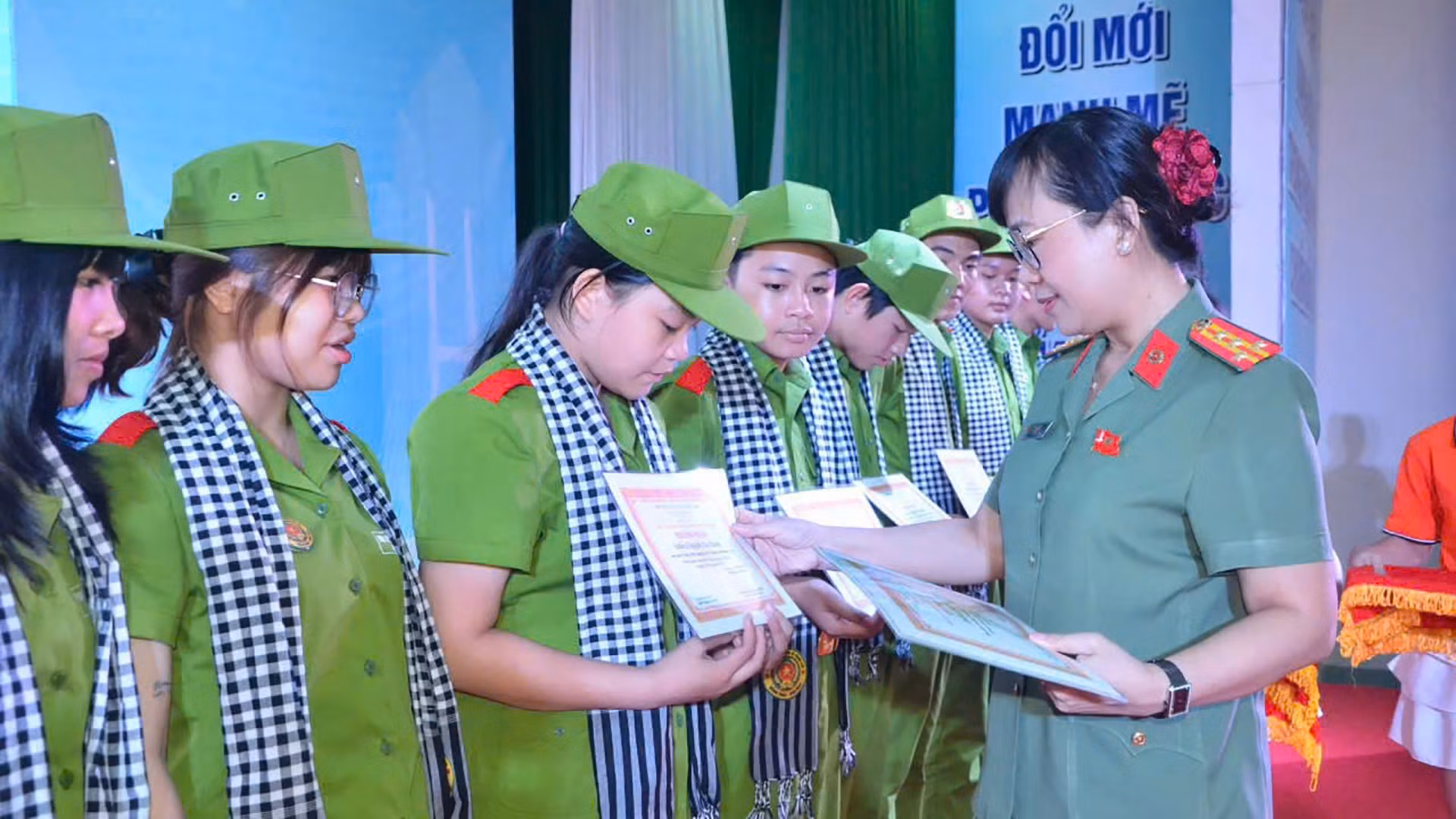 khenthuong.jpg