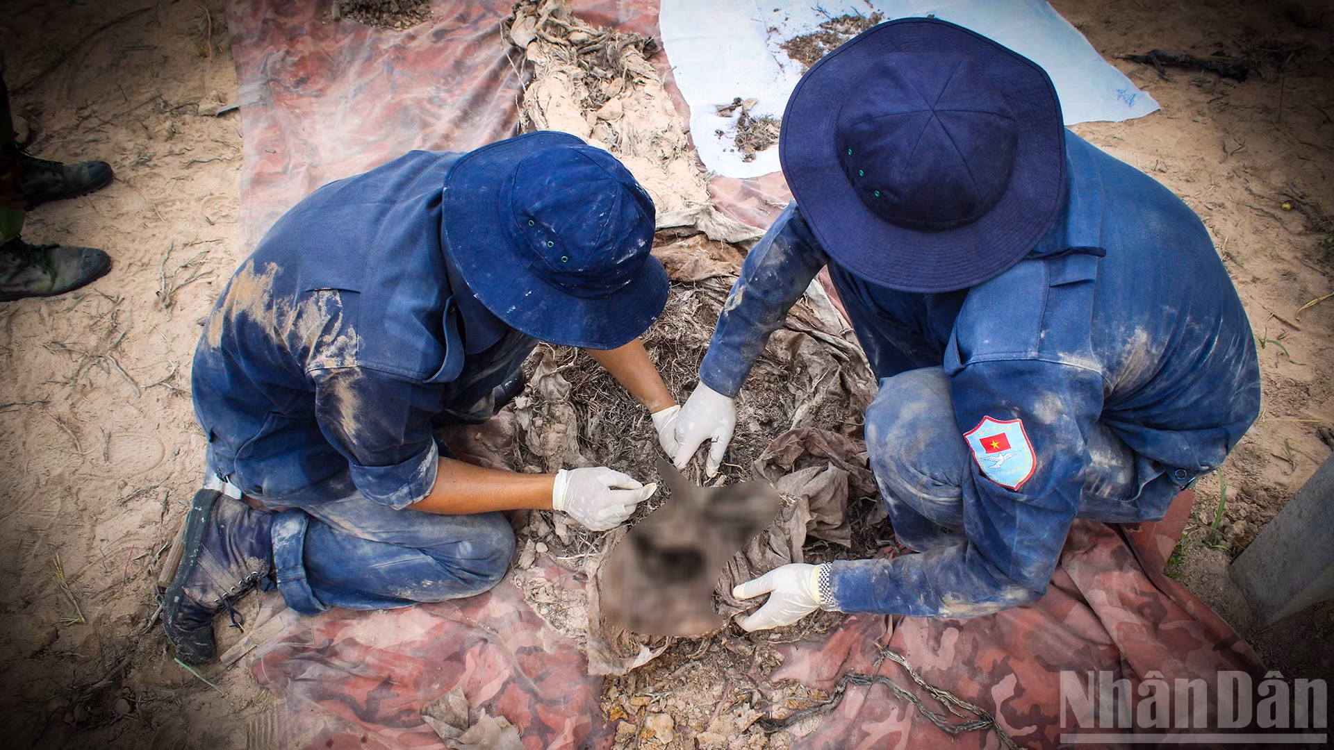 Tìm thấy hài cốt liệt sĩ tại huyện Kanh Chrich.