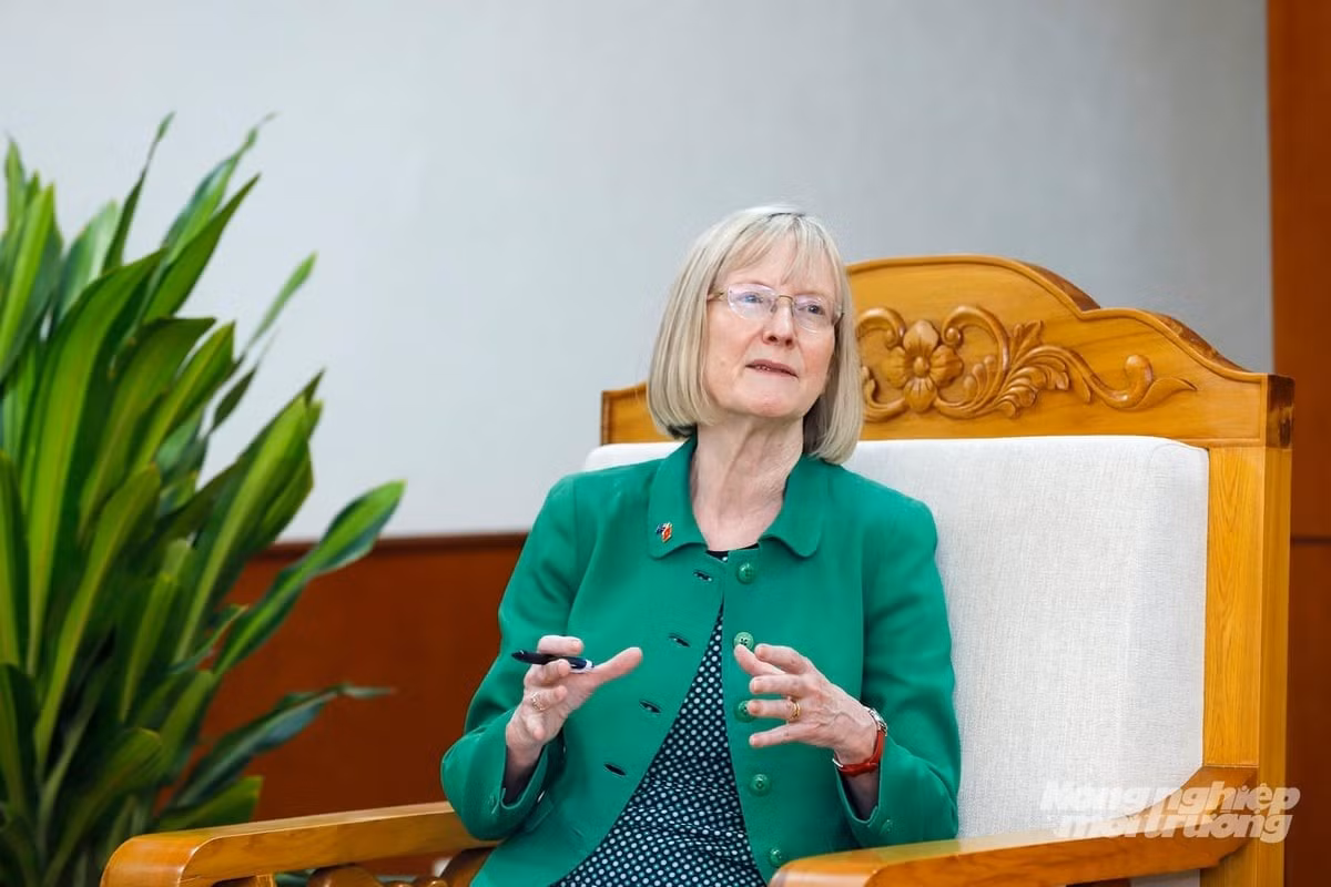 Đại sứ Gillian Bird cho biết, Australia kỳ vọng có thể xuất khẩu trái vải sang thị trường Việt Nam, đồng thời thúc đẩy nhập khẩu quả chanh từ Việt Nam vào Australia. Ảnh: Khương Trung