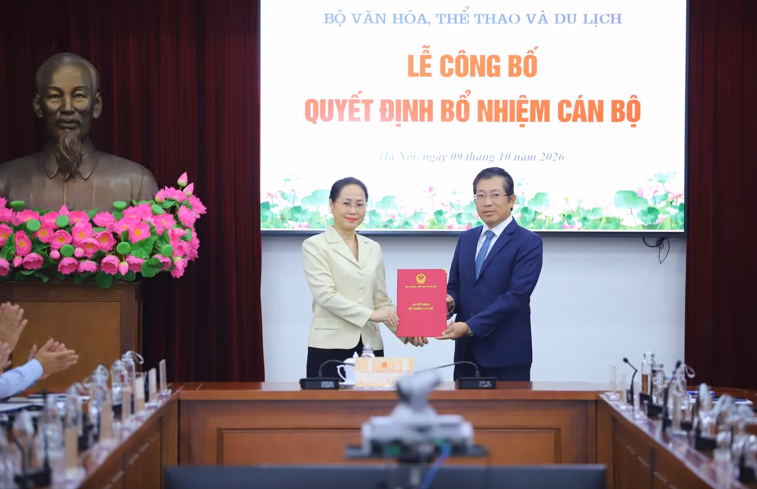 trao-quyet-dinh.jpg