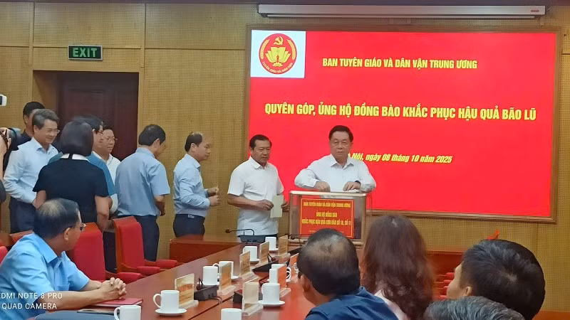 truong-ban-tuyen-giao-va-dan-van-trung-uong-quyen-gop-7709.jpg