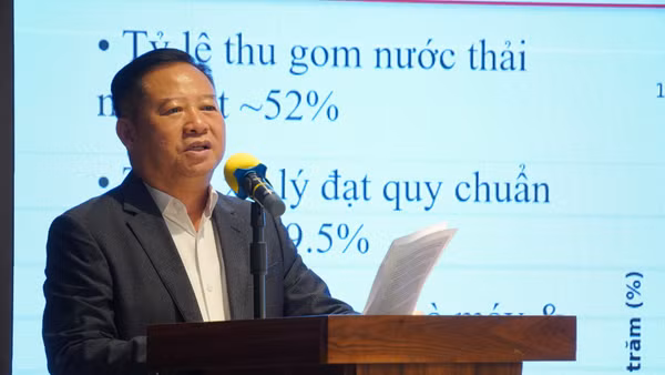 Theo Phó Giám đốc Sở Xây dựng Thành phố Lê Ngọc Linh, Thành phố Hồ Chí Minh đang chịu tác động ngày càng rõ của thời tiết cực đoan, triều cường, nước biển dâng và sụt lún đất. (Ảnh: QUÝ HIỀN)