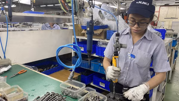 Sản xuất công nghiệp tại Khu chế xuất Tân Thuận. (Ảnh: VÕ LÊ)