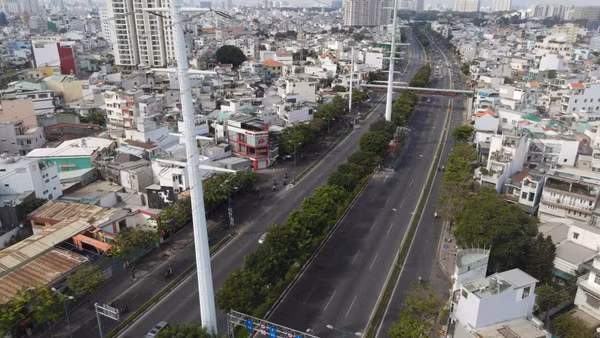Đại lộ Phạm Văn Đồng, khu vực tuyến metro số 6 Tân Sơn Nhất-Phú Hữu sẽ đi dọc theo. (Ảnh: VÕ LÊ)