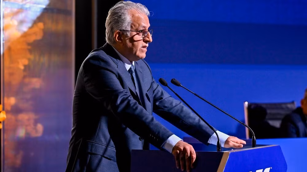 Chủ tịch AFC Shaikh Salman bin Ebrahim Al Khalifa phát biểu tại buổi lễ. (Ảnh: AFC)