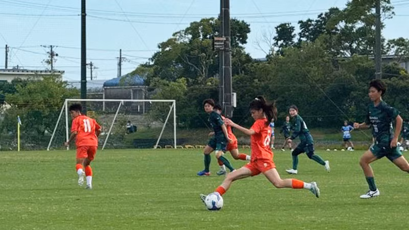 Các thành viên U20 nữ Việt Nam đã có những trận đấu giao hữu chất lượng trong chuyến tập huấn này. (Ảnh: VFF)