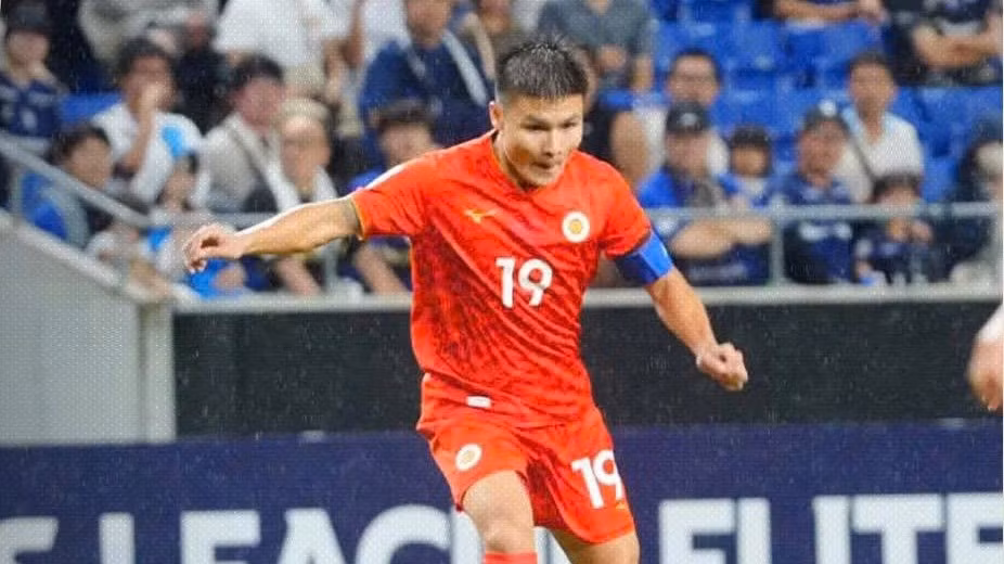 Quang Hải dứt điểm nhưng không thể mang về bàn thắng cho Công an Hà Nội. (Ảnh: Công an Hà Nội FC)