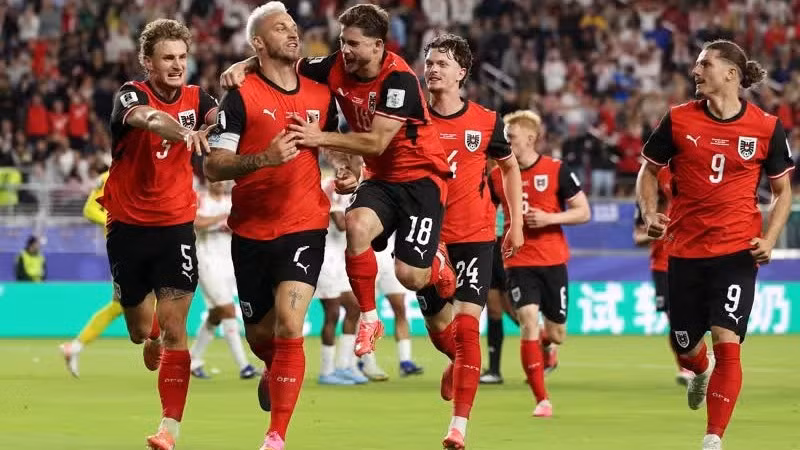 Sau 28 năm mới trở lại sân khấu World Cup, đội tuyển Áo đã đánh bại tân binh Jordan với tỷ số 3-1 trong một trận đấu hấp dẫn tại San Francisco. (Ảnh: FIFA)